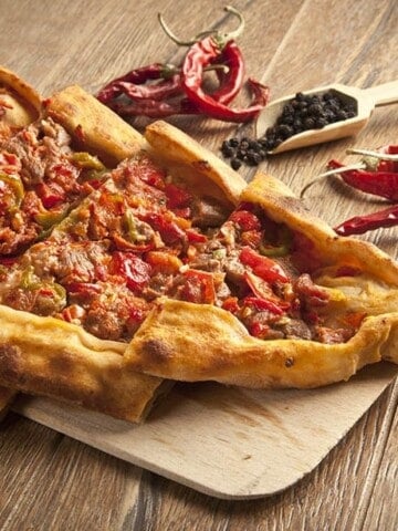 Close up Beef Turkish Pide on wooden board