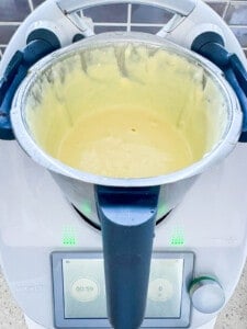 mango cheesecake mixture after being blitz in the Thermomix